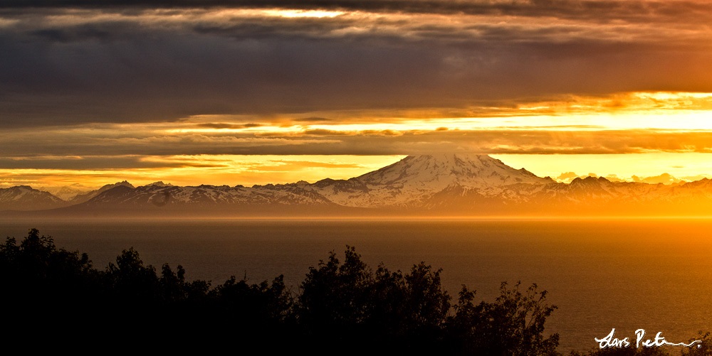 Volcano view over Cook Inlet